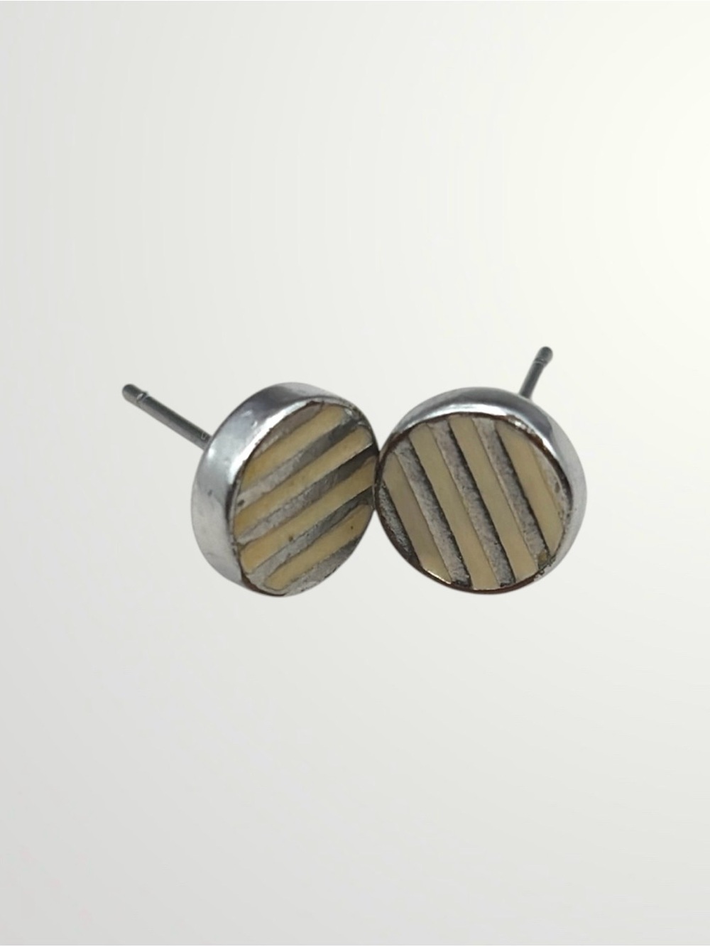 Etched Circle Stud Earrings